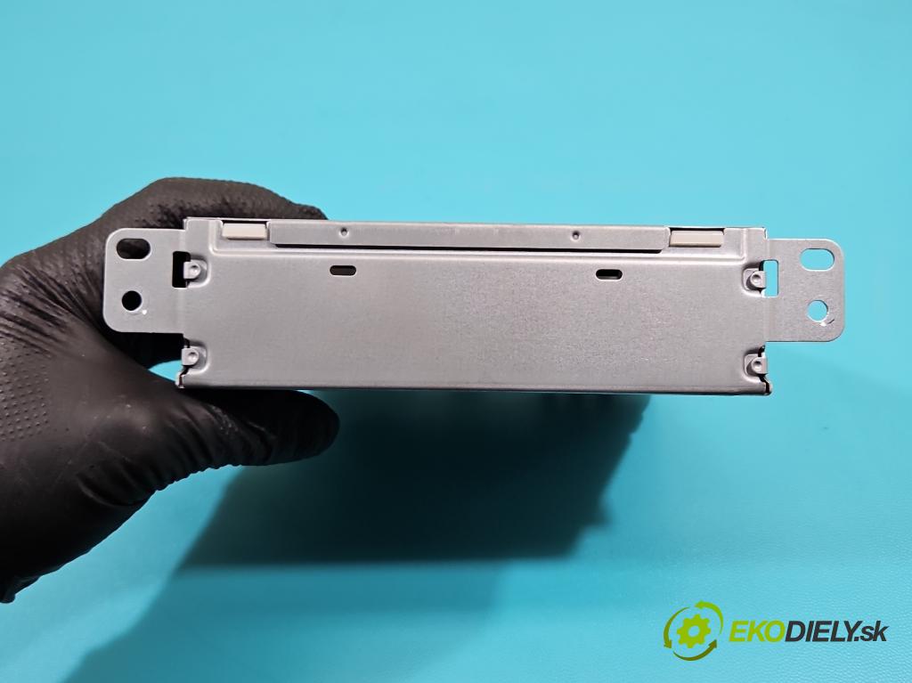 Citroen C4 II 2010-2017 1.6 hdi 120 HP automatic 88 kW 1560 cm3 5- Radio originál 9815356780