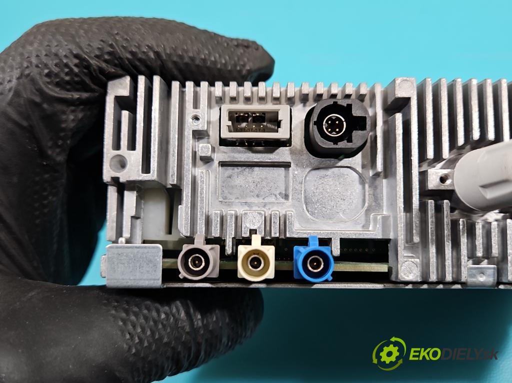 Citroen C4 II 2010-2017 1.6 hdi 120 HP automatic 88 kW 1560 cm3 5- Radio originál 9815356780