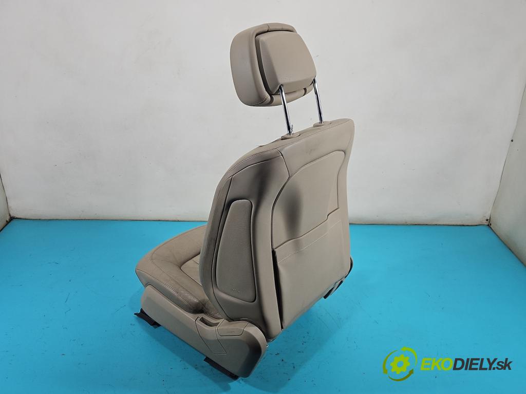 Mercedes CLS II C218 2010-2018 4.7 V8 408KM automatic 300 kW 4663 cm3 4- Sedadlo levý  (Sedačky, sedadla)