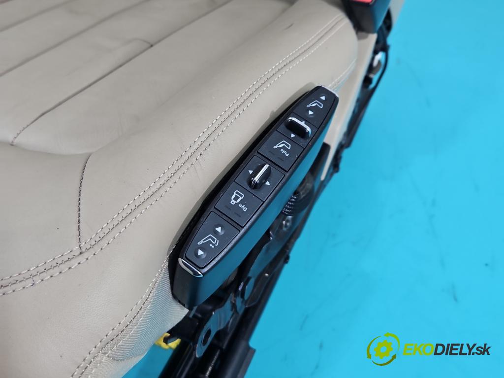 Mercedes CLS II C218 2010-2018 4.7 V8 408KM automatic 300 kW 4663 cm3 4- Sedačka pravý  (Sedadlo)
