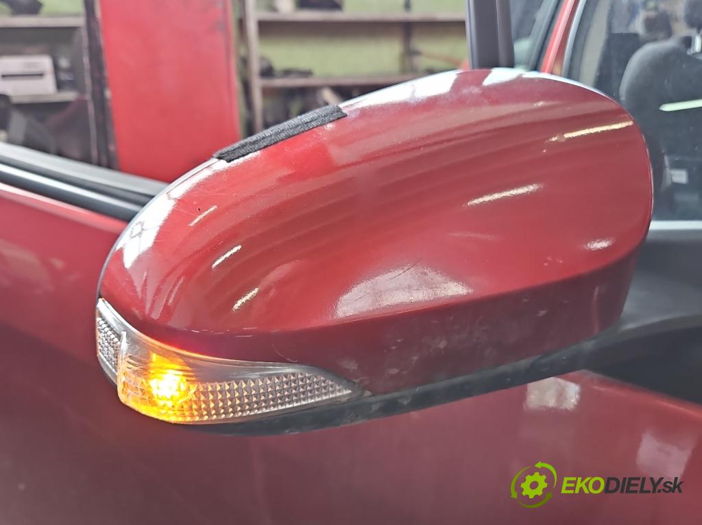 Toyota Yaris III 2011-2020 1.3 vvti 99 HP manual 73 kW 1329 cm3 5- zrkadlo pravé  (Kľučka dverí ostatné)