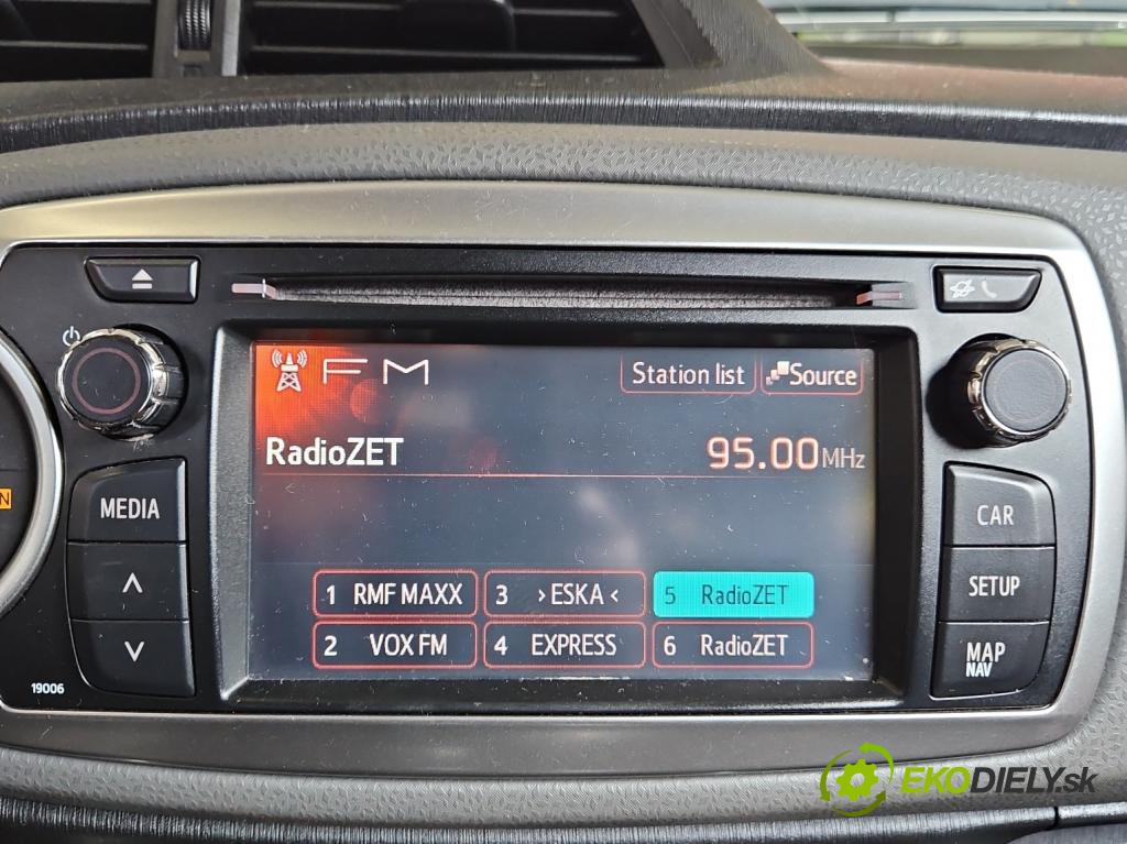 Toyota Yaris III 2011-2020 1.3 vvti 99 HP manual 73 kW 1329 cm3 5- Radio originál 86140-0D010
