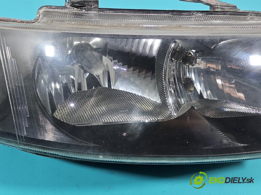 Seat Leon I 1999-2005 1.6 16V 105 HP manual 77 kW 1598 cm3 5- Reflektor: pravý (Svetlo predné pravé)