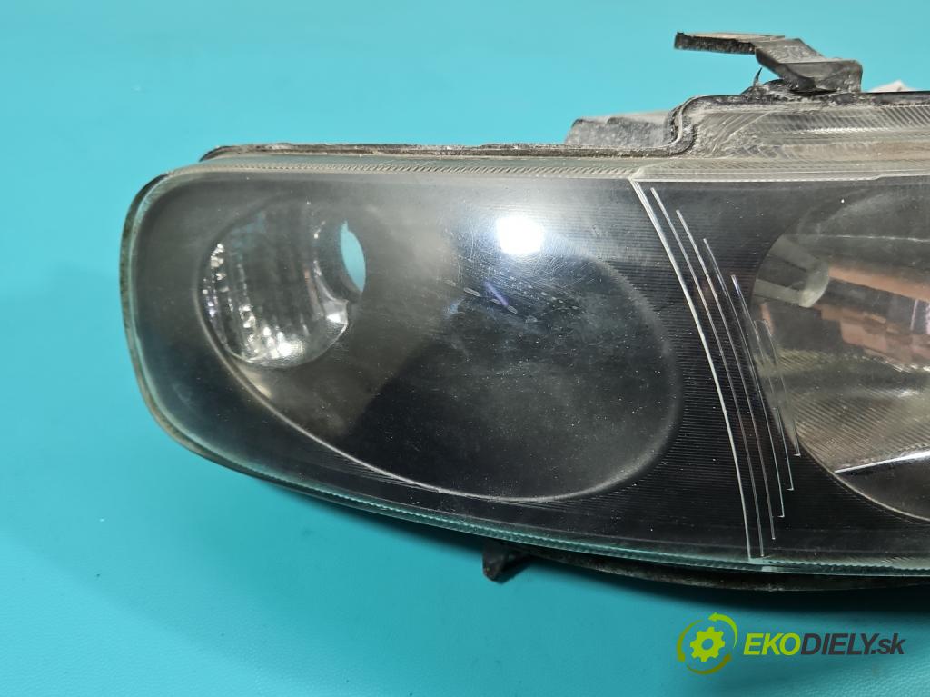 Seat Leon I 1999-2005 1.6 16V 105 HP manual 77 kW 1598 cm3 5- Reflektor: pravý (Svetlo predné pravé)