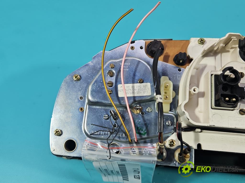 Mercedes 124 2.3 132  HP automatic 97 kW 2298 cm3 4- prístrojovka/ budíky 1245435024 (Prístrojová doska)