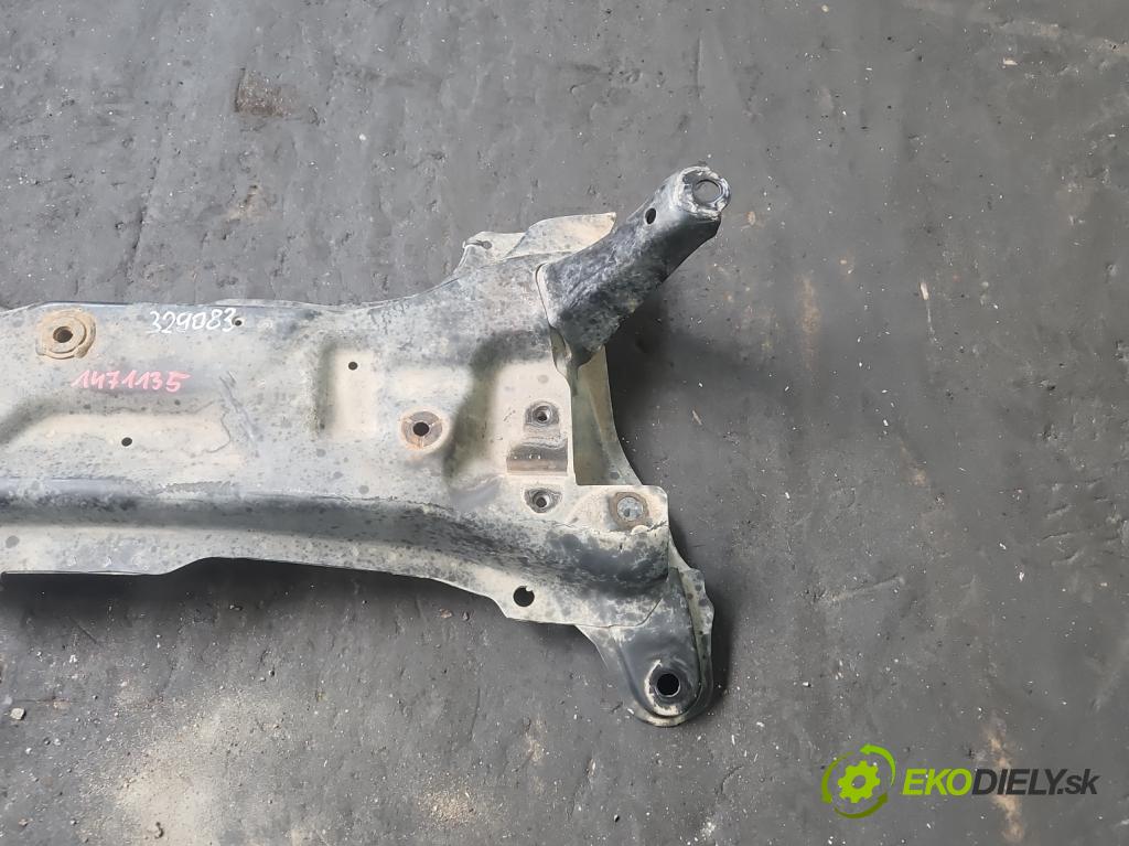 Toyota Yaris II 2005-2011 1.4 D4D 90 HP manual 66 kW 1364 cm3 5- výstuha motora