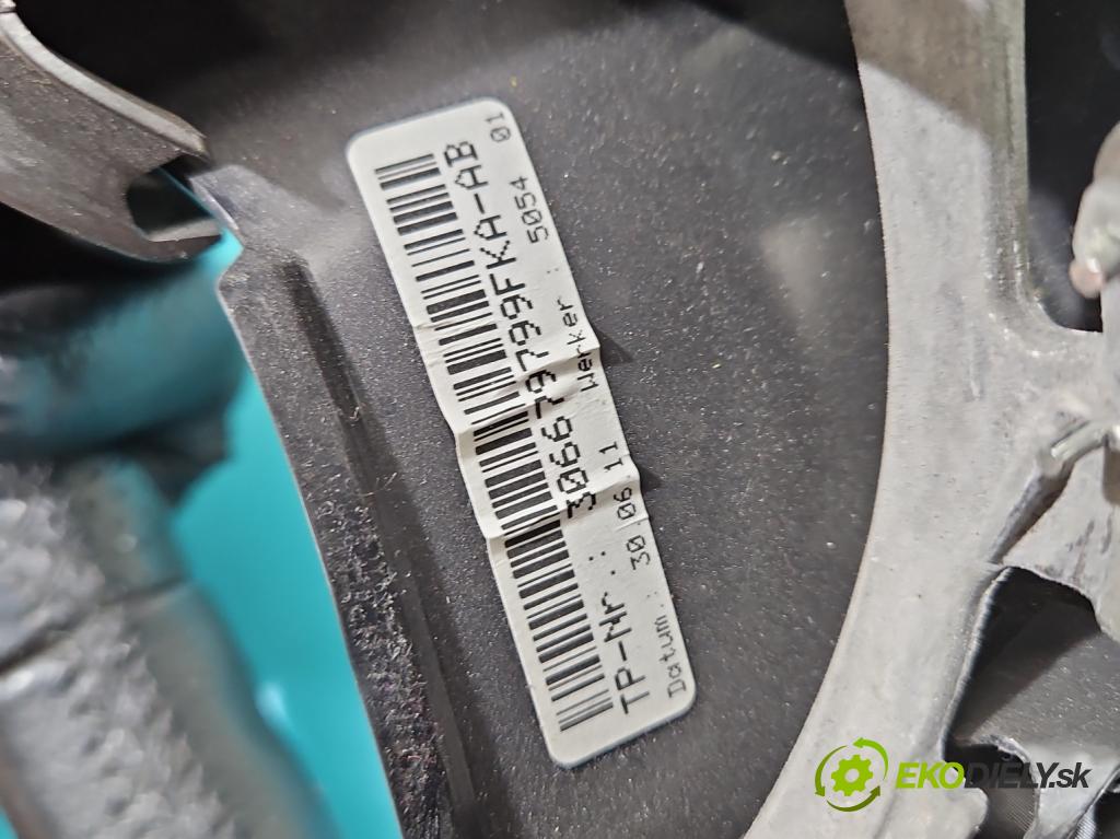 Toyota Yaris II 2005-2011 1.4 D4D 90 HP manual 66 kW 1364 cm3 5- volant  (Volant)