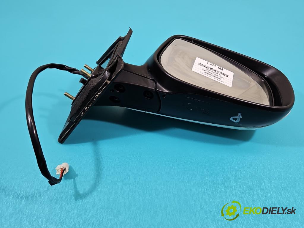 Toyota Yaris II 2005-2011 1.4 D4D 90 HP manual 66 kW 1364 cm3 5- zrkadlo pravé  (Kľučka dverí ostatné)