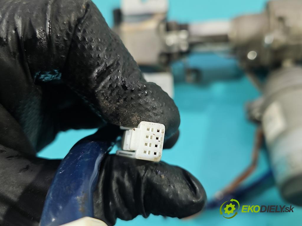 Toyota Yaris II 2005-2011 1.4 D4D 90 HP manual 66 kW 1364 cm3 5- čerpadlo posilovač 45200-0D105 (Servočerpadlo, pumpa riadenia)