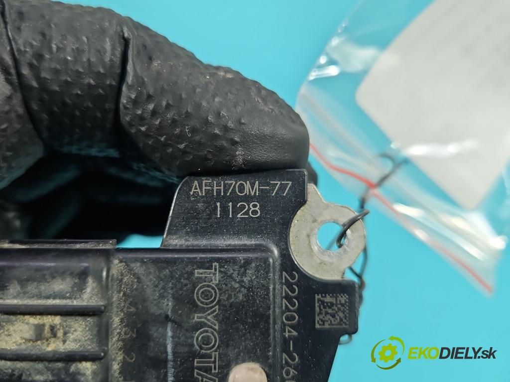 Toyota Yaris II 2005-2011 1.4 D4D 90 HP manual 66 kW 1364 cm3 5- průtokoměr: 22204-26010 (Váha vzduchu)