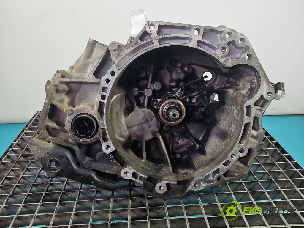 Toyota Yaris II 2005-2011 1.4 D4D 90 HP manual 66 kW 1364 cm3 5- prevodovka stupeň,rýchlosť manual 31115-0D100