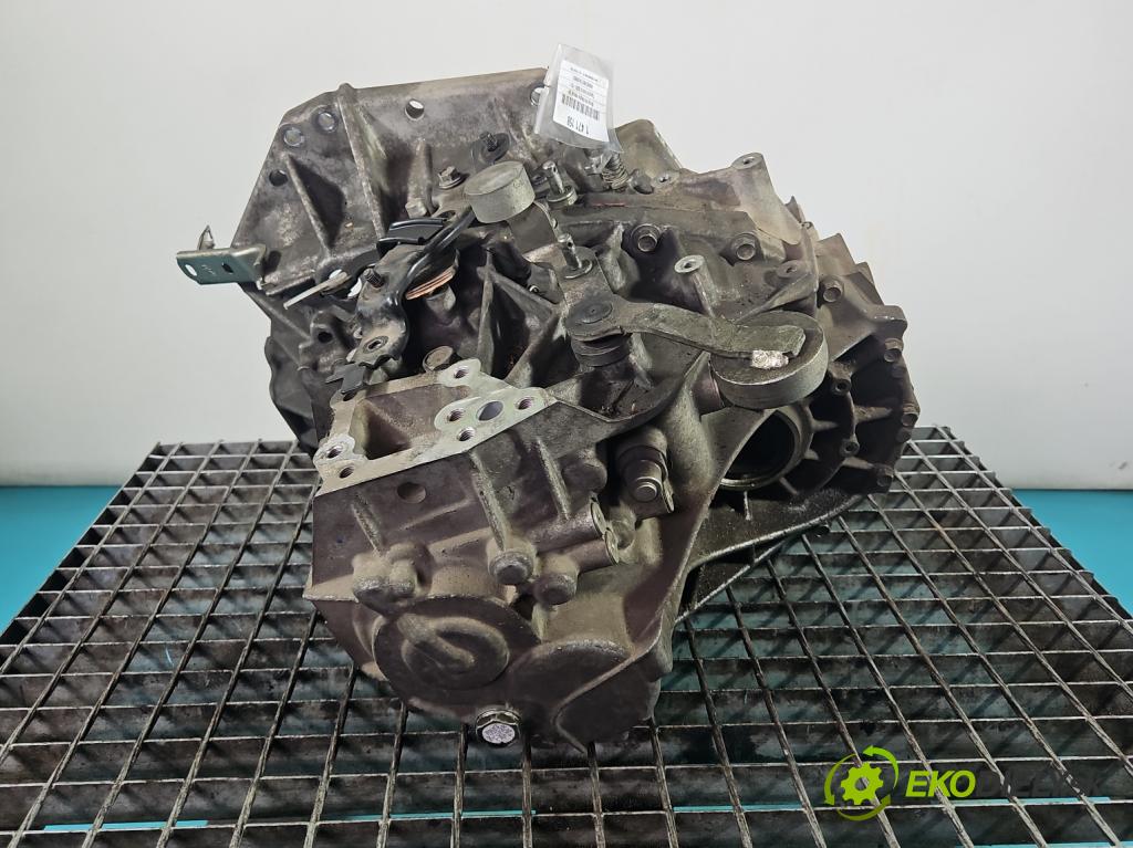 Toyota Yaris II 2005-2011 1.4 D4D 90 HP manual 66 kW 1364 cm3 5- prevodovka stupeň,rýchlosť manual 31115-0D100