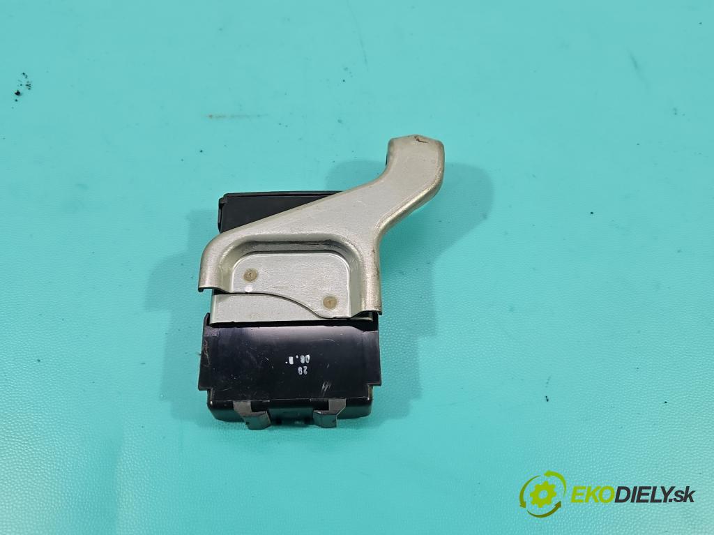 Toyota Yaris II 2005-2011 1.4 D4D 90 HP manual 66 kW 1364 cm3 5- riadiaca jednotka motora 0281017134
