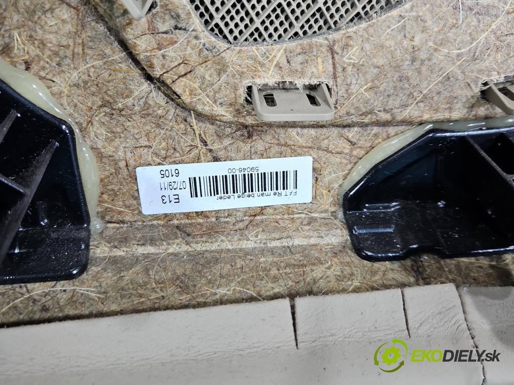 Mercedes CLS II C218 2010-2018 4.7 V8 (278922) 408KM automatic 300 kW 4663 cm3 4- Tapacír: dveře přední pravé