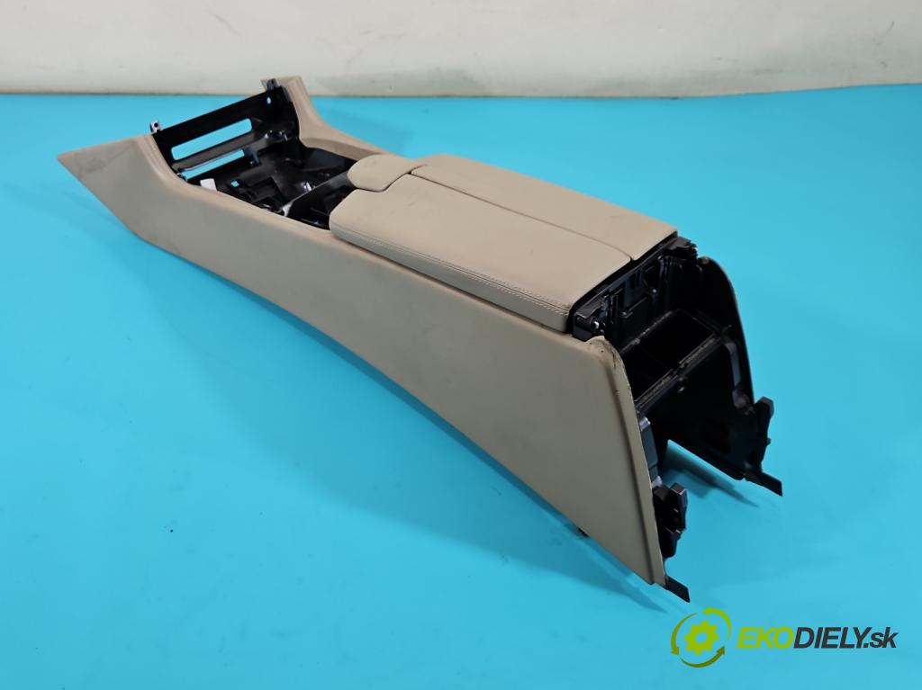 Mercedes CLS II C218 2010-2018 4.7 V8 (278922) 408KM automatic 300 kW 4663 cm3 4- operadlo  (Lakťová opierka)