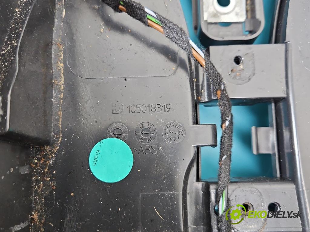 Mercedes CLS II C218 2010-2018 4.7 V8 (278922) 408KM automatic 300 kW 4663 cm3 4- operadlo  (Lakťová opierka)