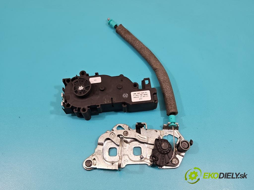 Mercedes CLS II C218 2010-2018 4.7 V8 (278922) 408KM automatic 300 kW 4663 cm3 4- zámek kufrových dveří zadní A2047500060