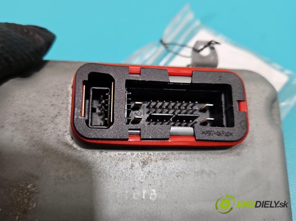 Mercedes CLS II C218 2010-2018 4.7 V8 408KM automatic 300 kW 4663 cm3 4- střídač: xenon A2189001902 (Riadiaca jednotka xenónu)