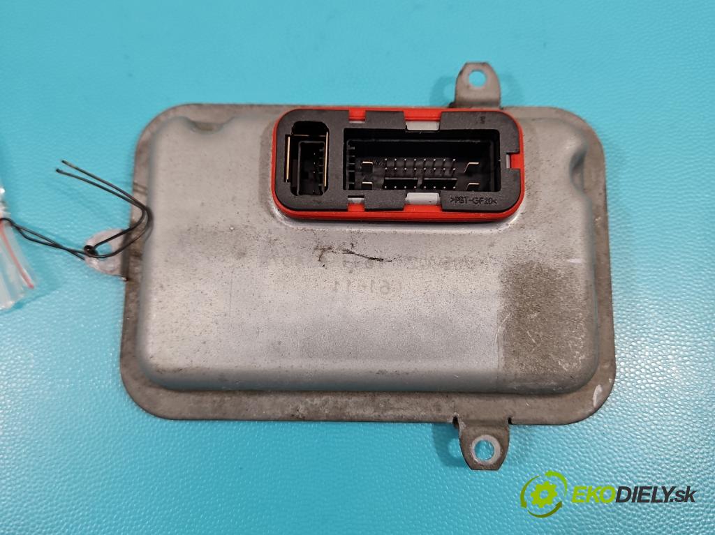 Mercedes CLS II C218 2010-2018 4.7 V8 408KM automatic 300 kW 4663 cm3 4- střídač: xenon 130732928102 (Riadiaca jednotka xenónu)