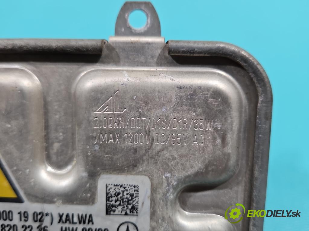 Mercedes CLS II C218 2010-2018 4.7 V8 408KM automatic 300 kW 4663 cm3 4- střídač: xenon 130732928102 (Riadiaca jednotka xenónu)