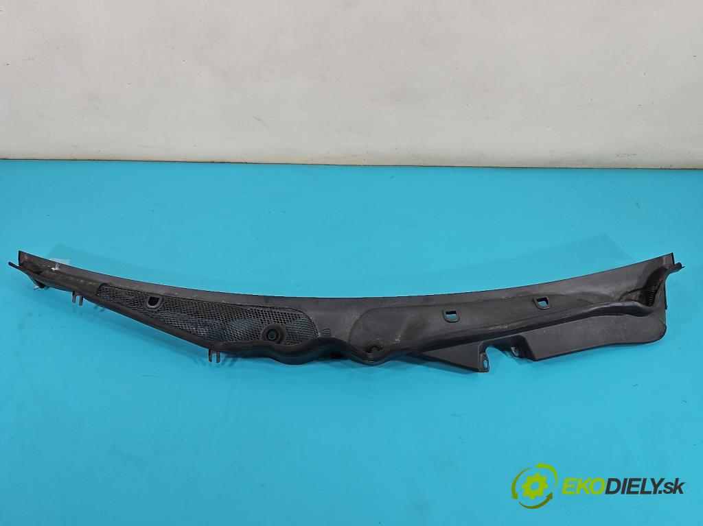 Mercedes CLS II C218 2010-2018 4.7 V8 408KM automatic 300 kW 4663 cm3 4- torpédo A2128301013 (Torpédo (plast pod čelným sklom))