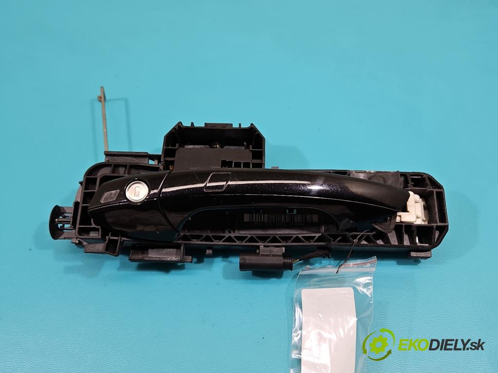 Mercedes CLS II C218 2010-2018 4.7 V8 408KM automatic 300 kW 4663 cm3 4- rukoväť predné ľavé mimo: A2047602334 (Kľučka dverí vonkajšia predná ľavá)