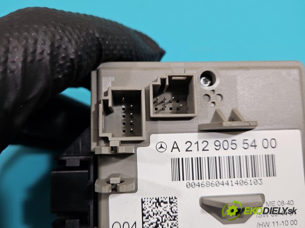 Mercedes CLS II C218 2010-2018 4.7 V8 (278922) 408KM automatic 300 kW 4663 cm3 4- Spínačka A2129055400 (Spínacia skrinka)