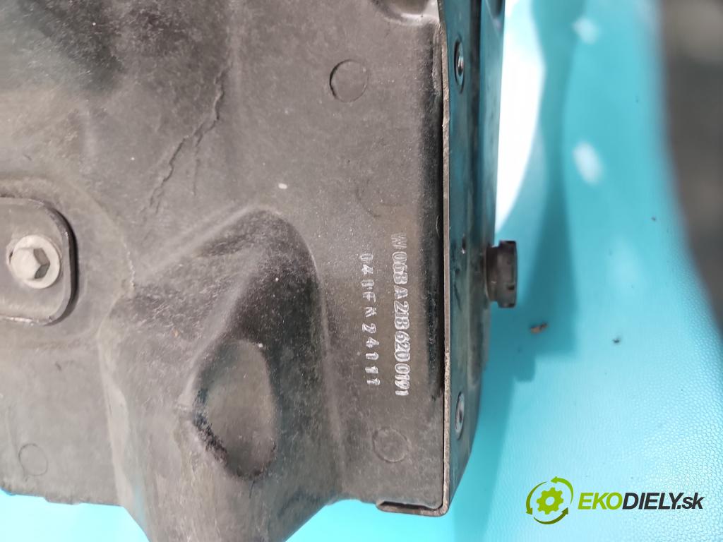 Mercedes CLS II C218 2010-2018 4.7 V8 (278922) 408KM automatic 300 kW 4663 cm3 4- stěna přední A2186200191 (Výztuhy přední)