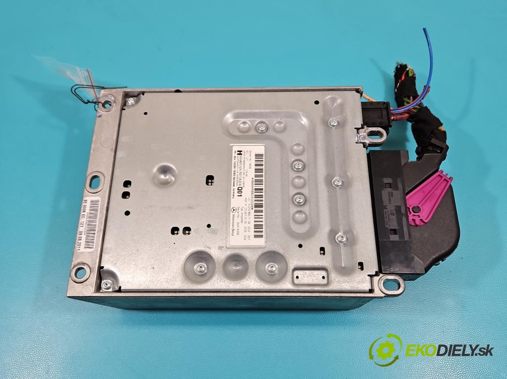 Mercedes CLS II C218 2010-2018 4.7 V8 (278922) 408KM automatic 300 kW 4663 cm3 4- Zesilovač: A2129007108 (Zosilňovač)