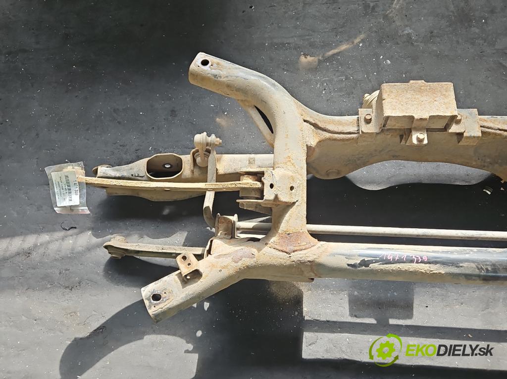 Mitsubishi Outlander III 2012-2022 2.0 16V 150 HP manual 110 kW 1998 cm3 5- zadna výstuha  (Výstuha zadná)