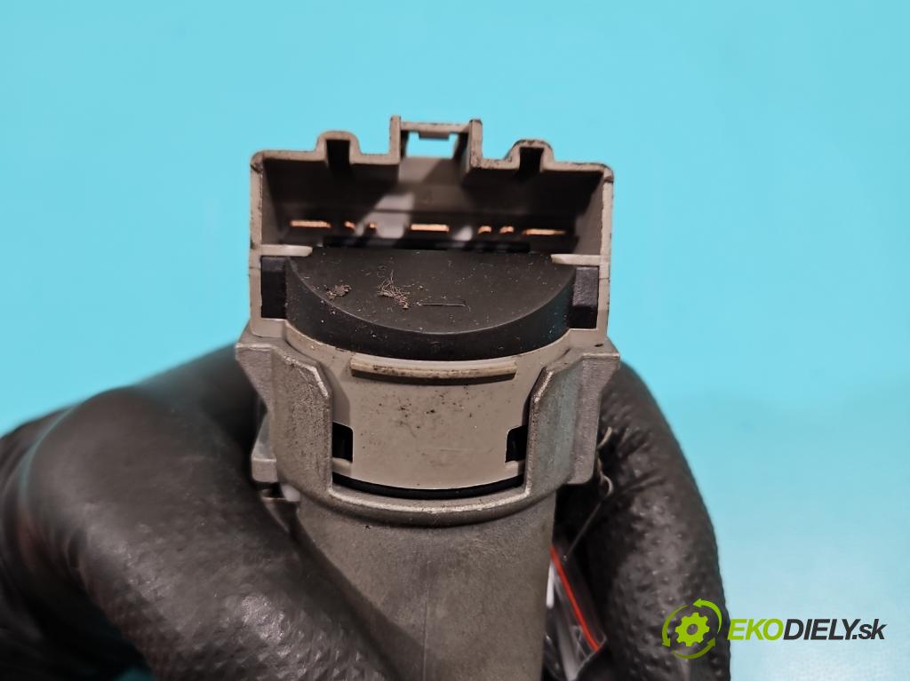 Ford Transit Courier  2014-2023 1.5 tdci 75 HP manual 55 kW 1499 cm3 5- Spínačka  (Spínacia skrinka)