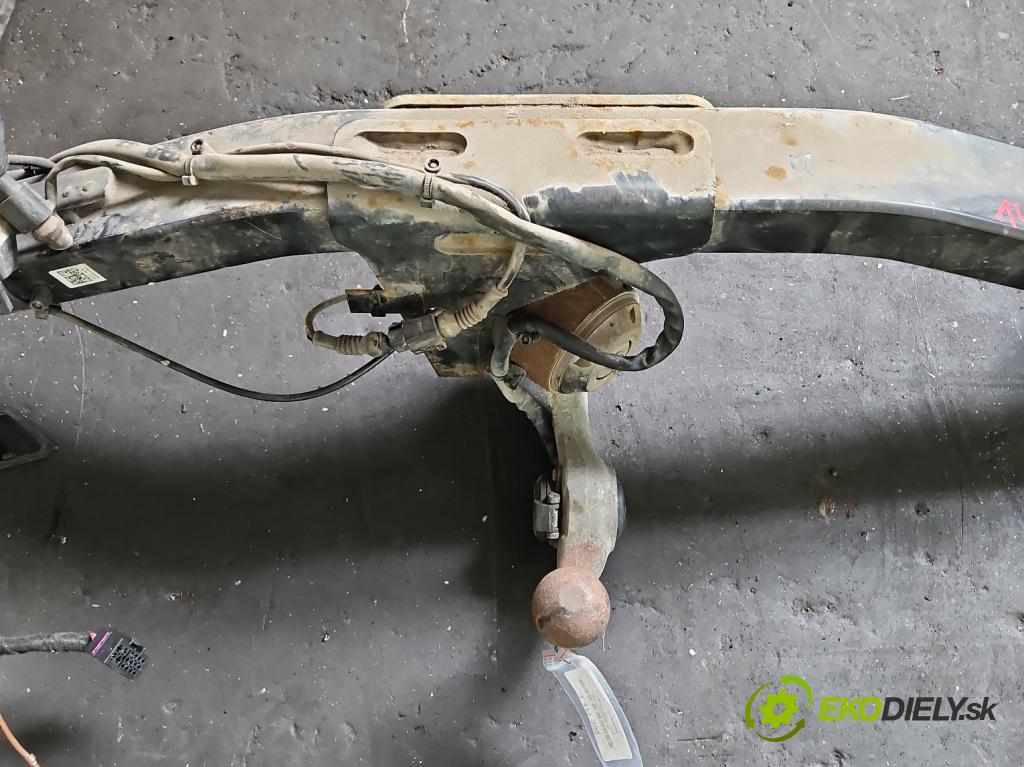 Vw Tiguan I 2007-2016 1.4 TSI 150 hp manual 110 kW 1390 cm3 5- oko tažné 5N0803880G (Tažné zařízení)