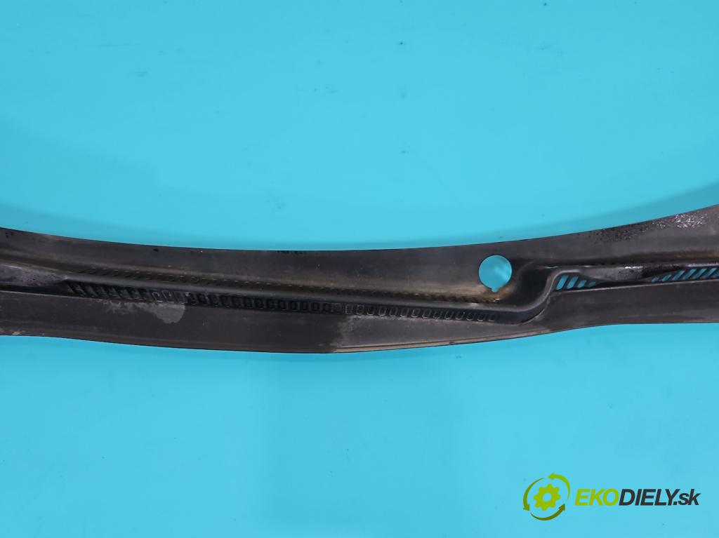 Vw Golf VI 2008-2013 1.4 TSI 122 HP manual 90 kW 1390 cm3 5- torpédo 1K1819415B (Torpédo (plast pod čelným sklom))