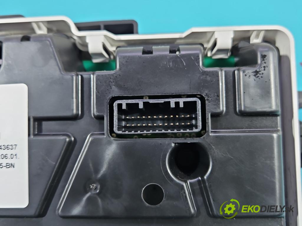 Renault Captur I 2013-2019 0.9 Tce 90 HP manual 66 kW 898 cm3 5- prístrojovka/ budíky 248108772R-C (Prístrojová doska)