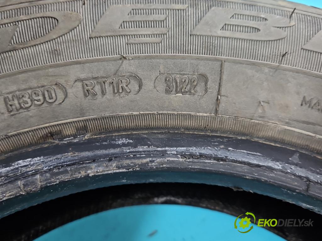 Toyota Yaris II 2005-2011 1.4 D4D 90 hp manual 66 kW 1364 cm3 5- pneumatiky: celoročné para