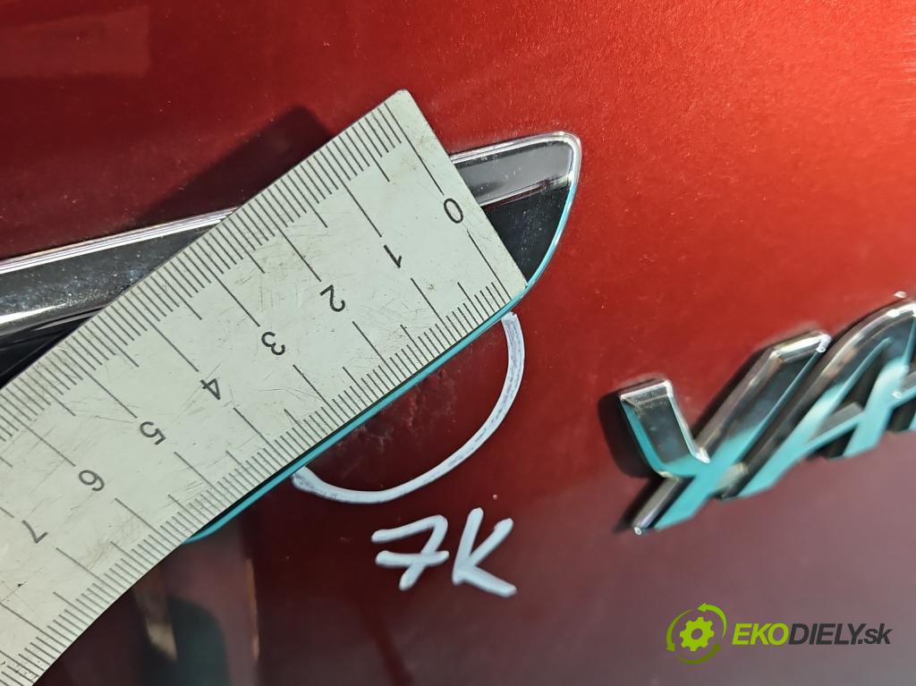 Toyota Yaris III 2011-2020 1.3 vvti 99 hp manual 73 kW 1329 cm3 5- zadní kufrové dveře  (Zadní kapota (kufr))