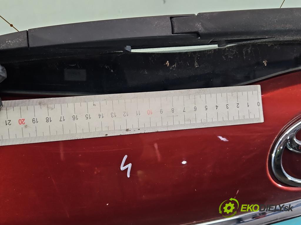 Toyota Yaris III 2011-2020 1.3 vvti 99 hp manual 73 kW 1329 cm3 5- zadní kufrové dveře  (Zadní kapota (kufr))
