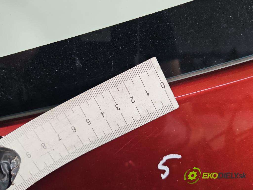 Toyota Yaris III 2011-2020 1.3 vvti 99 hp manual 73 kW 1329 cm3 5- zadní kufrové dveře  (Zadní kapota (kufr))