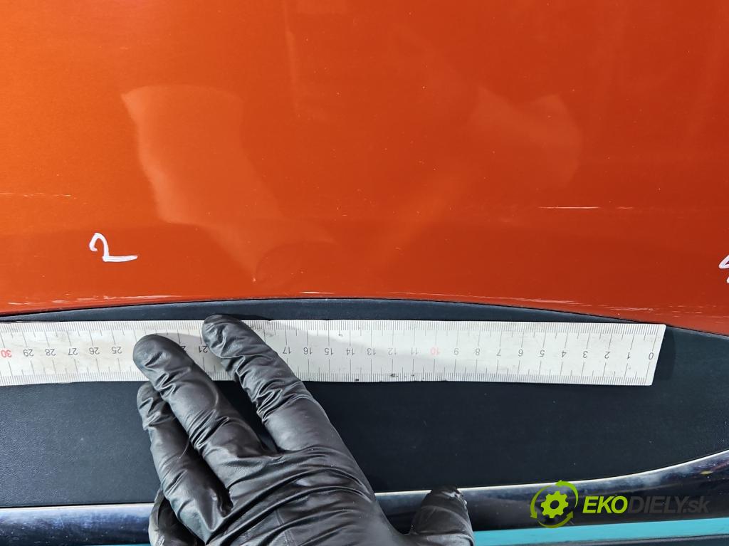 Renault Captur I 2013-2019 0.9 Tce 90 hp manual 66 kW 898 cm3 5- dveře zadní levé  (Klika dveří ostatní)