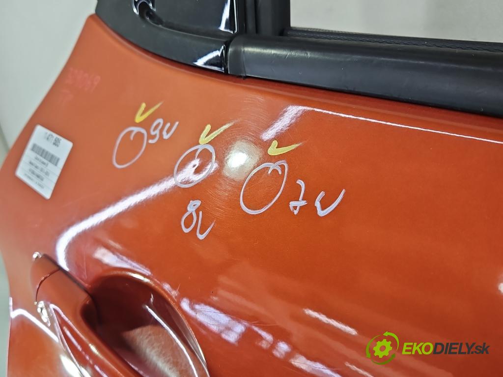 Renault Captur I 2013-2019 0.9 Tce 90 hp manual 66 kW 898 cm3 5- dveře zadní pravé  (Klika dveří ostatní)