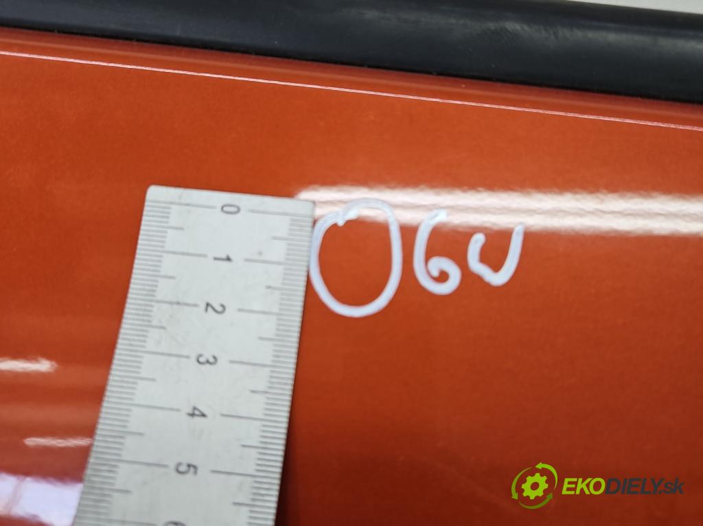 Renault Captur I 2013-2019 0.9 Tce 90 HP manual 66 kW 898 cm3 5- dvere predné pravé  (Kľučka dverí ostatné)