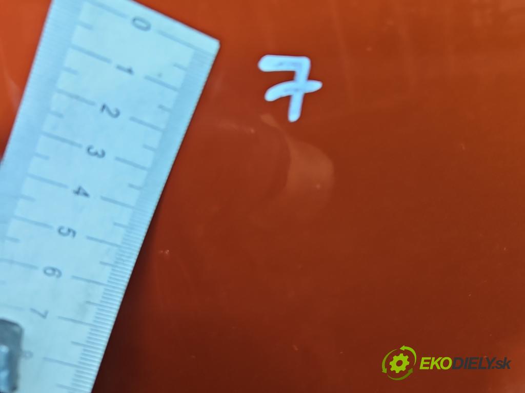 Renault Captur I 2013-2019 0.9 Tce 90 HP manual 66 kW 898 cm3 5- dvere predné pravé  (Kľučka dverí ostatné)