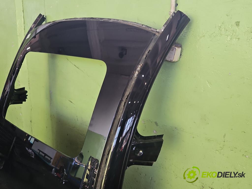 Mercedes CLS II C218 2010-2018 4.7 V8 (278922) 408KM automatic 300 kW 4663 cm3 4- Strecha: