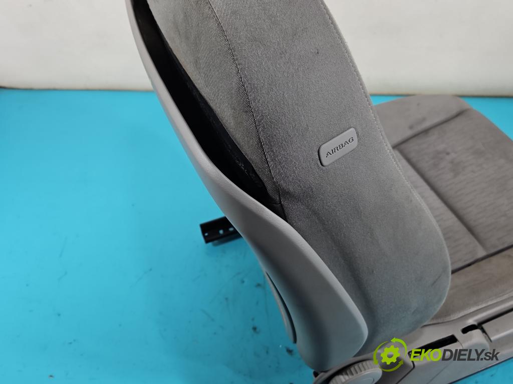 Audi A4 B7 2004-2008 2.0 tdi 170 hp manual 125 kW 1968 cm3 5- Sedadlo pravý  (Sedadlo)