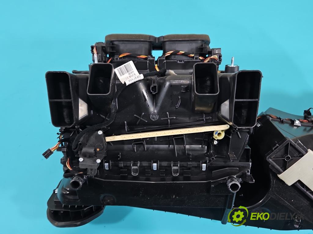 Mercedes CLS II C218 2010-2018 4.7 V8 (278922) 408KM automatic 300 kW 4663 cm3 4- radiátor A2188301060 (Radiátory topení)