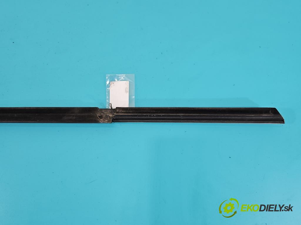 Mercedes CLS II C218 2010-2018 4.7 V8 (278922) 408KM automatic 300 kW 4663 cm3 4- Těsnění: dveře zadní pravé  (Ostatní)