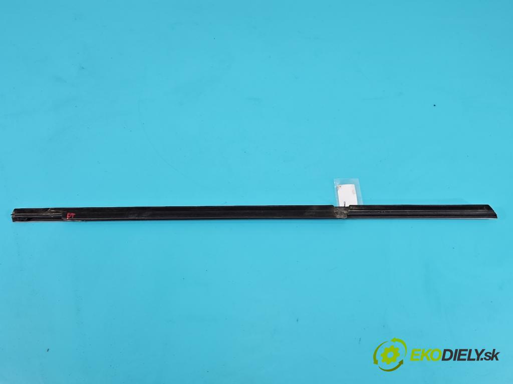 Mercedes CLS II C218 2010-2018 4.7 V8 (278922) 408KM automatic 300 kW 4663 cm3 4- Těsnění: dveře zadní pravé  (Ostatní)