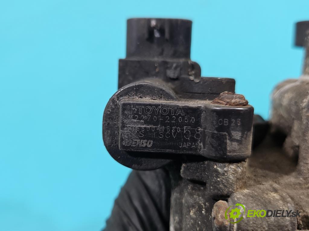 Toyota Corolla E11 1997-2002 1.4 vvti 97KM manual 71 kW 1398 cm3 3- klapka 2270-22050 (Škrtiaca klapka)