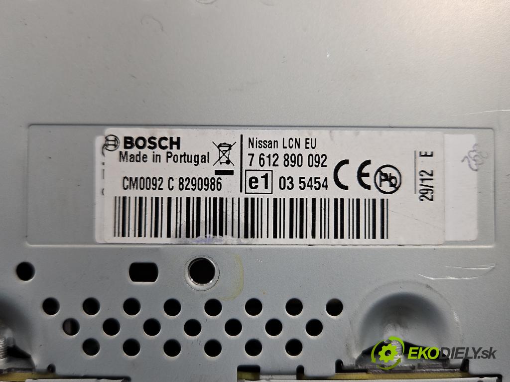 Nissan Qashqai I J10 2006-2013 2.0 dci 150 HP manual 110 kW 1995 cm3 5- Radio originál 7612890092