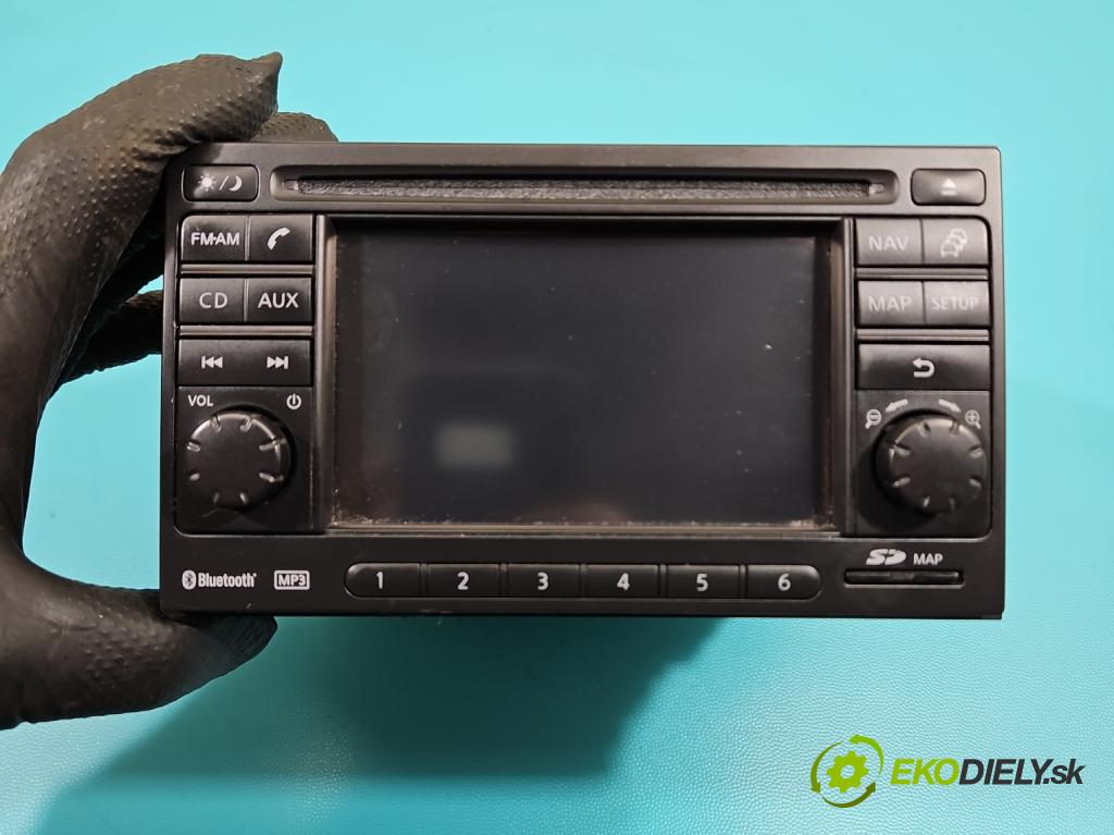 Nissan Qashqai I J10 2006-2013 2.0 dci 150 HP manual 110 kW 1995 cm3 5- Radio originál 7612890092
